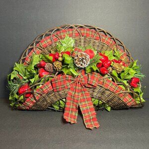 VTG Christmas Decorative Around the World Plaid Holly Berries Wall Door Basket